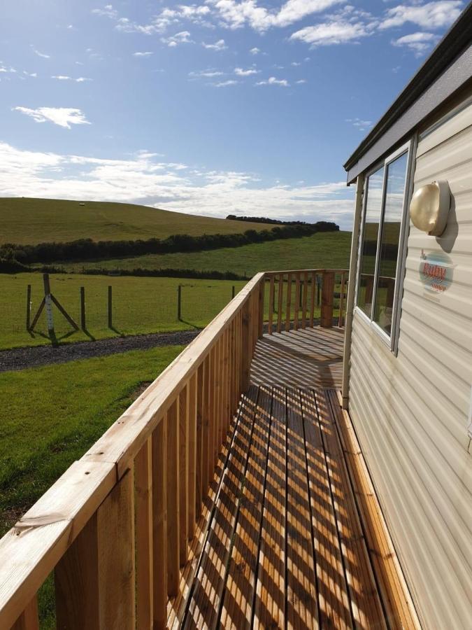 Captivating 2-Bed Static Caravan In Holyhead Llanfachraeth Kültér fotó