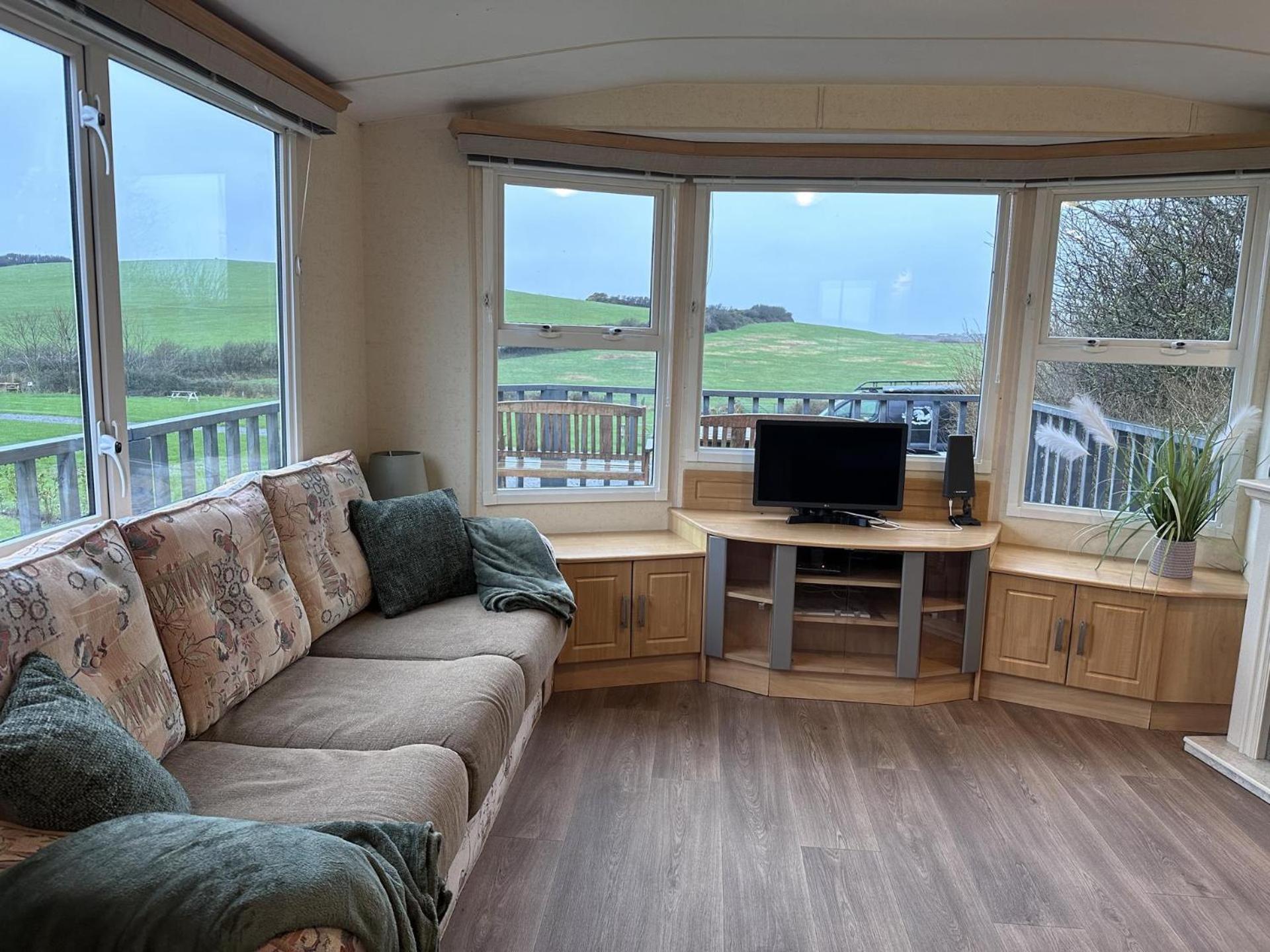 Captivating 2-Bed Static Caravan In Holyhead Llanfachraeth Kültér fotó
